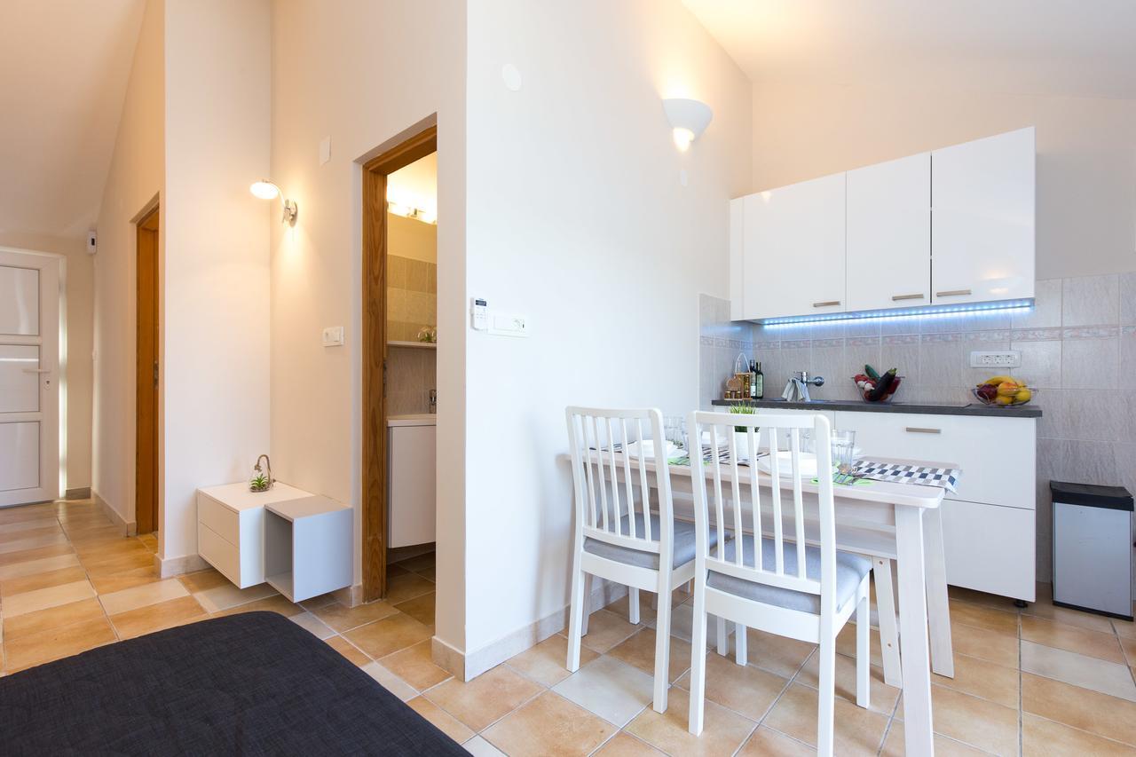Apartments Tamaris Чизичі Екстер'єр фото