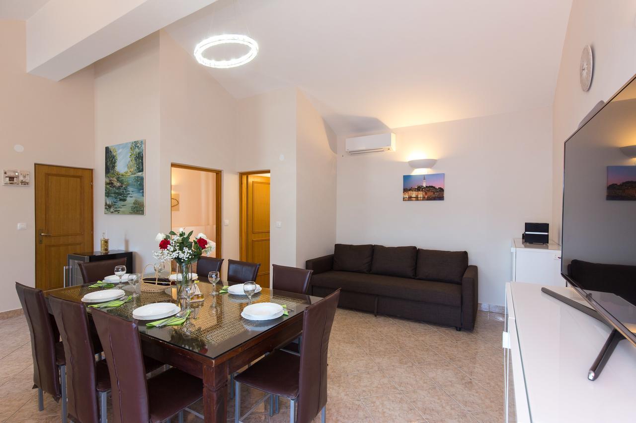Apartments Tamaris Чизичі Екстер'єр фото