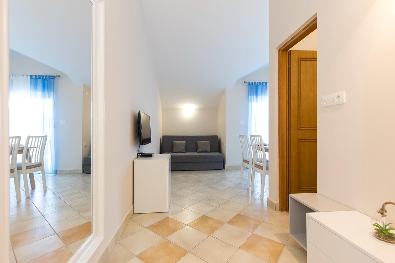 Apartments Tamaris Чизичі Екстер'єр фото